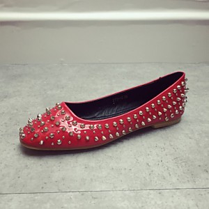 Women's Classic/Elegant Casual Shoes Flat Heel Closed Toe Flats Shoes Black / Red / Gray